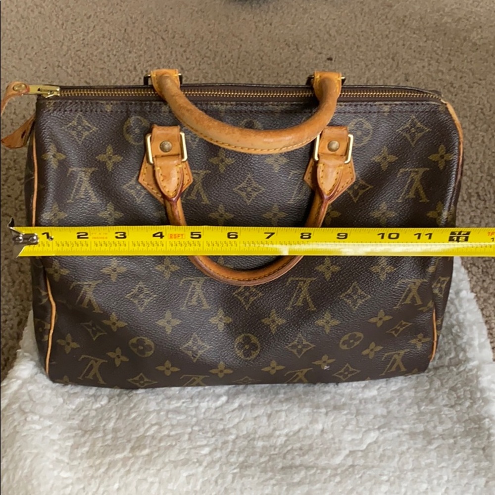 Authentic Speedy Louis Vuitton. - image 3